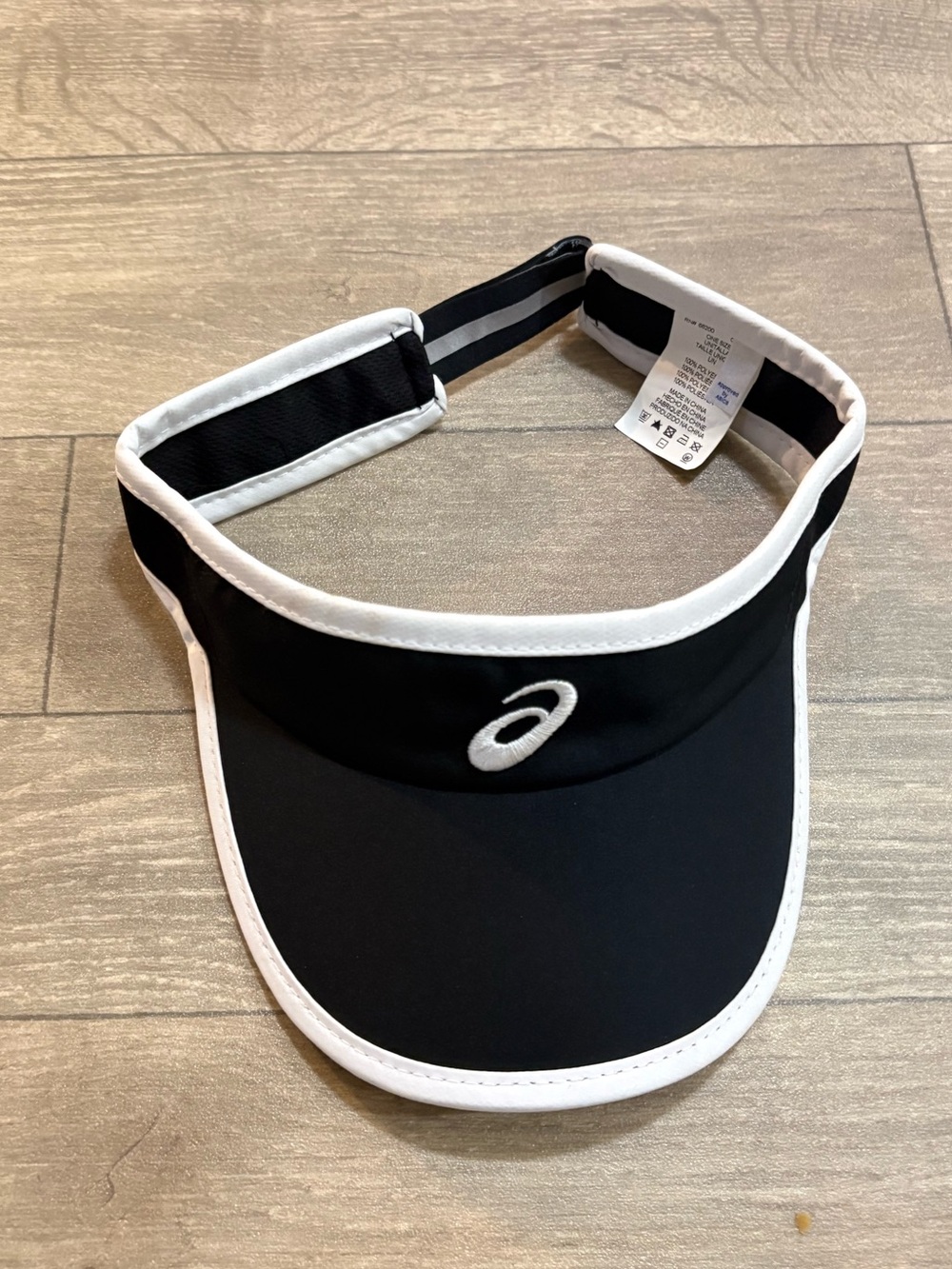 ASICS performance visor hat